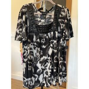 Lane Bryant‎ black grey abstract embellished square neck short sleeve top